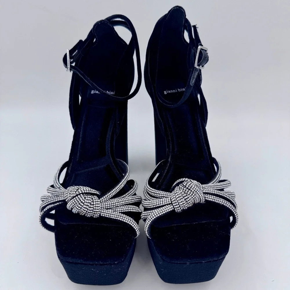 Gianni Bini 8M Black Velvet Rhinestone Bow Platform Block Heel Sandals
